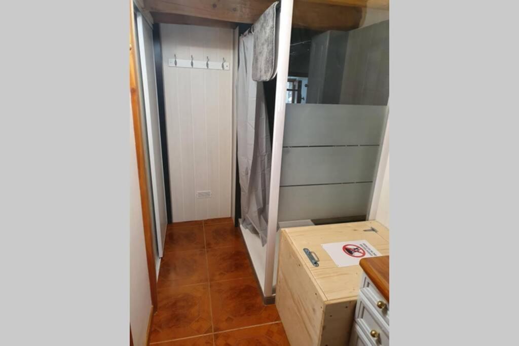 Maison Individuelle Chaleureuse Au Calme บูร์-แซ็งต์-โมริซ ภายนอก รูปภาพ