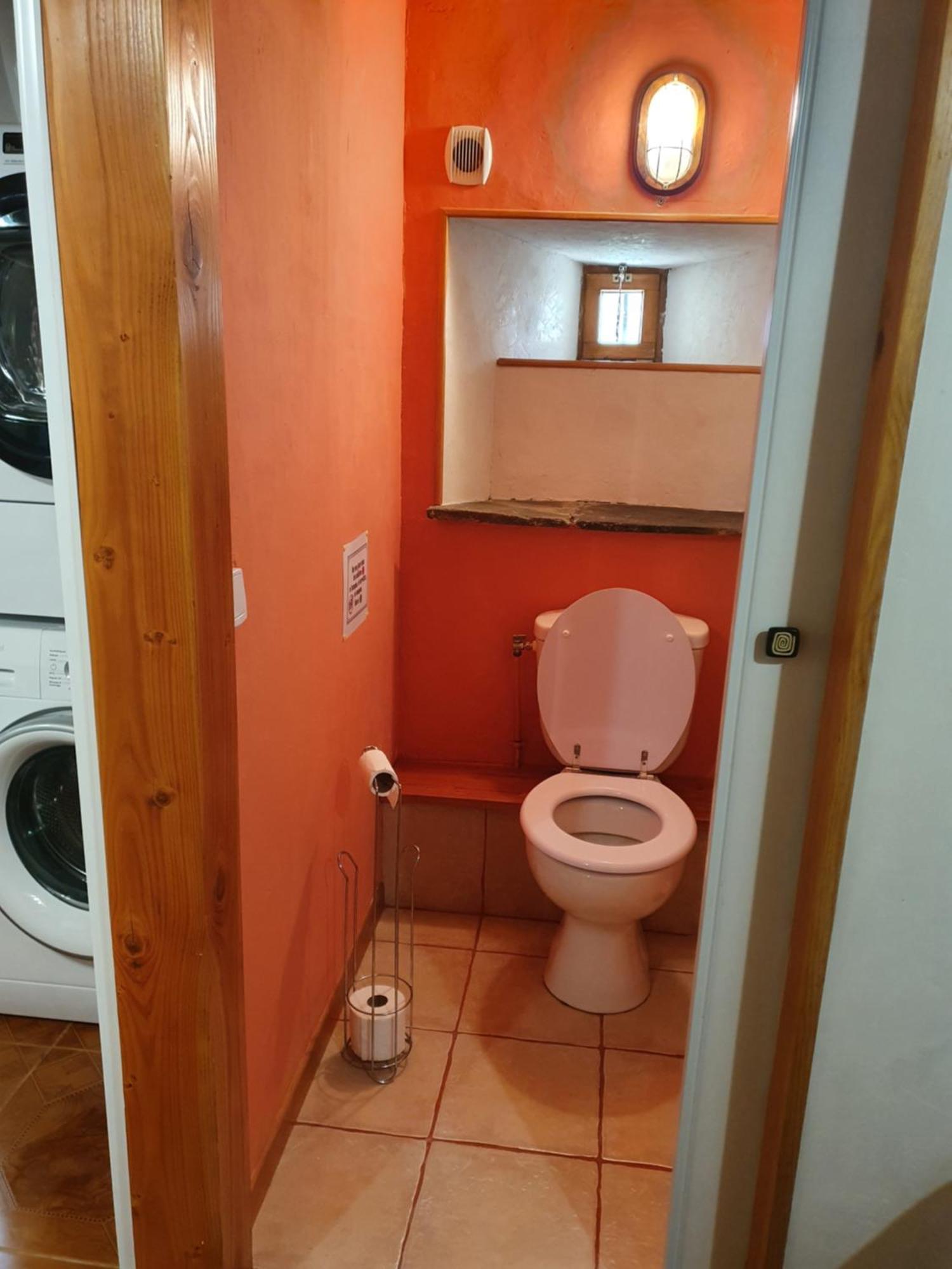 Maison Individuelle Chaleureuse Au Calme บูร์-แซ็งต์-โมริซ ภายนอก รูปภาพ