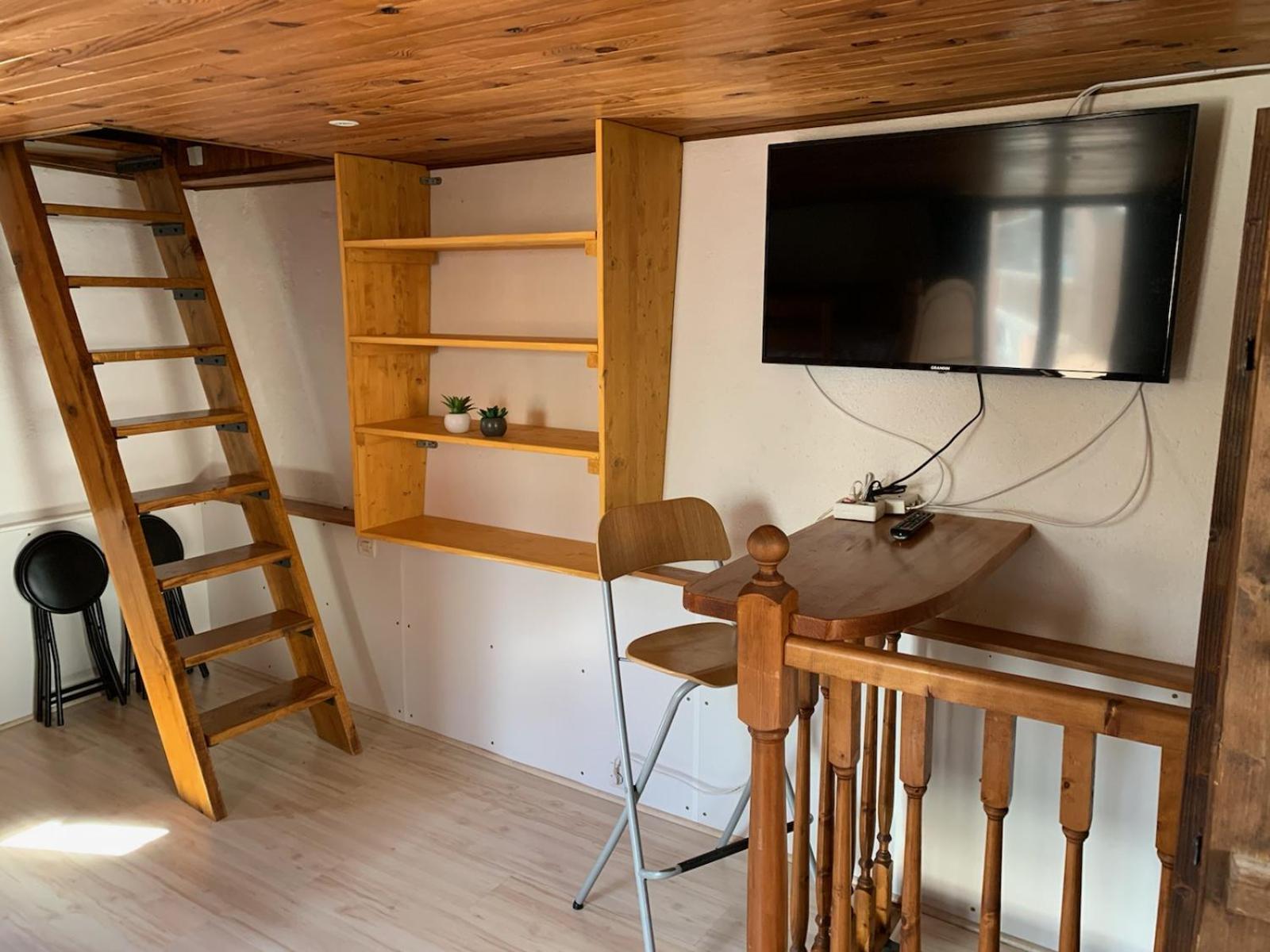 Maison Individuelle Chaleureuse Au Calme บูร์-แซ็งต์-โมริซ ภายนอก รูปภาพ